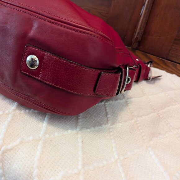 Coach  Zoe Hobo Red Leather Shoulder Bag - Picture 7 of 12